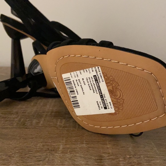 Sale❣️ NWT Vince Camuto Suede Strappy Heels size 7 - Picture 5 of 5